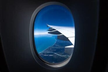 Why Airplane Windows Are an Irredeemable Nuisance: The Case for Windowless Airliners