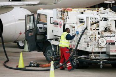 Boston Logan Faces Jet Fuel Shortage as Nor’easter Disrupts Deliveries and Forces Airline Tankering