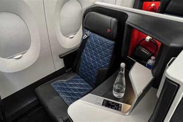 Why Did Delta Air Lines Retrofit Its Airbus A350 Cabins So Soon?