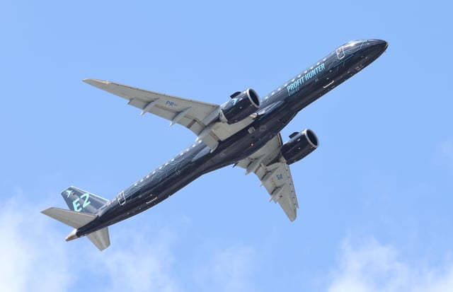 Embraer E195-E2 high aspect ratio wing raked wingtips PW1900G