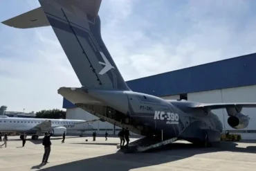 Embraer Opens Crisis Room After Global E2 GPS Fault Triggers Flight Cancellations