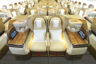 Emirates Business Class Upgrade Cost: What Travelers Pay on the Airline’s Longest Routes