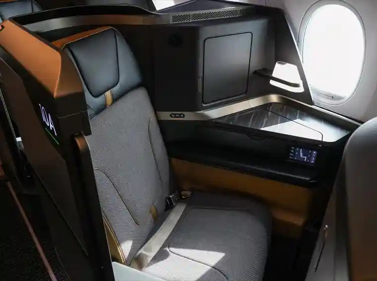 STARLUX Airlines business class passenger using Zero G recline mode on A350-1000