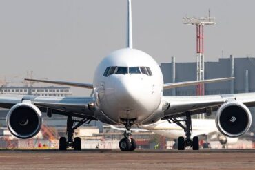 AerCap’s Boeing 767 Freighter Sale: Why the World’s Largest Aircraft Lessor Is Offloading Cargo Jets as Demand Softens