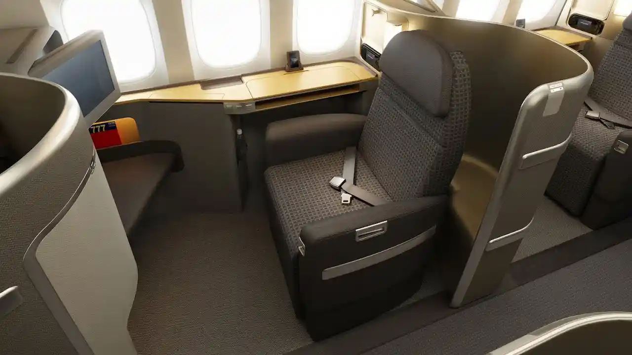 American Airlines Is Eliminating First Class on Its Largest Aircraft: 5 Reasons Behind the Major Cabin Shake-Up