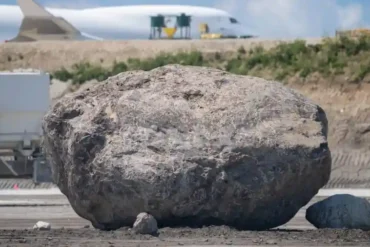 Chicago O’Hare Unearths 50-Ton Boulder Beneath Airfield, Opens Public Vote to Name It