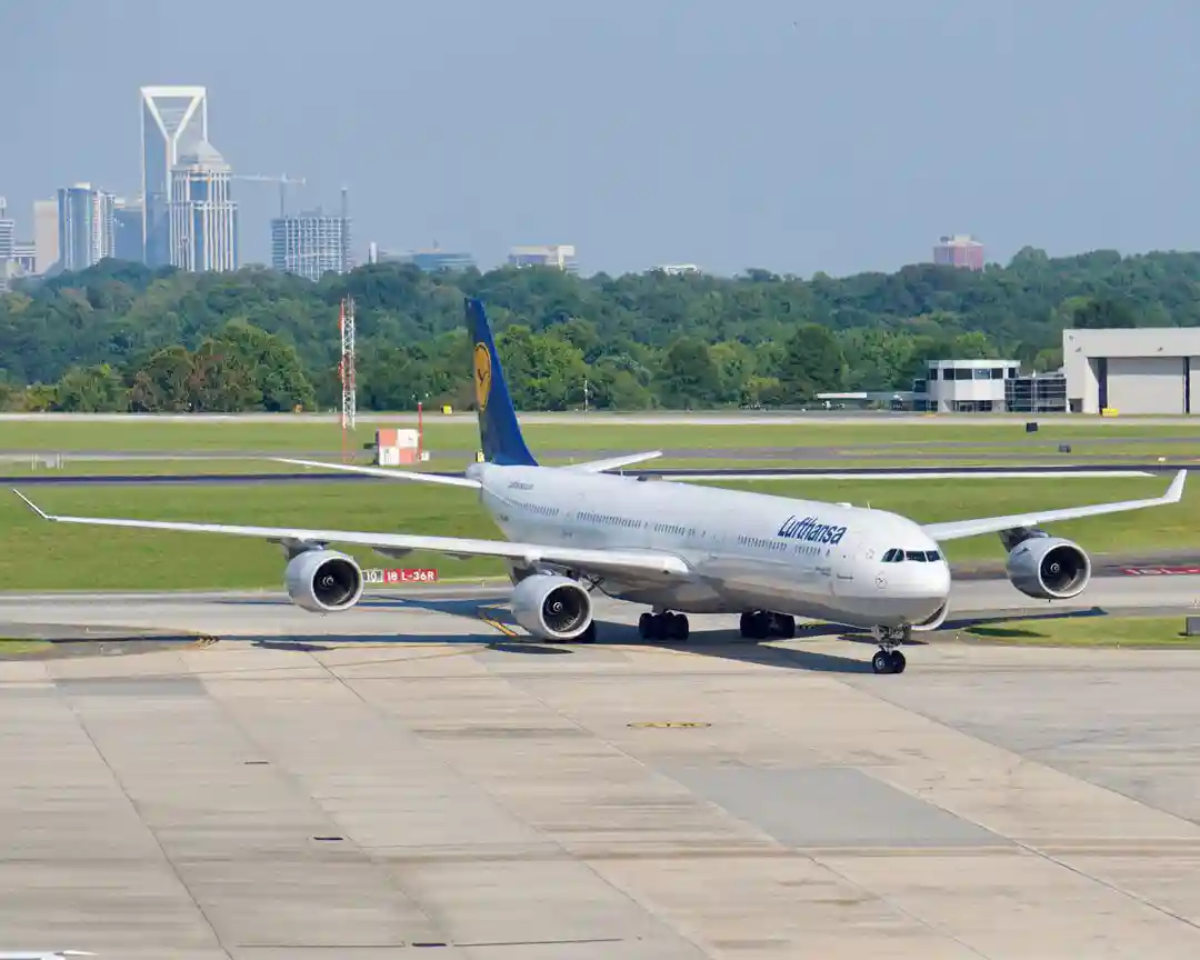 Lufthansa A340-600 quadjet during its final Frankfurt departure before retirement