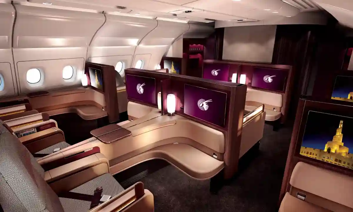 qatar airways airbus a380 first class suite cabin doha london