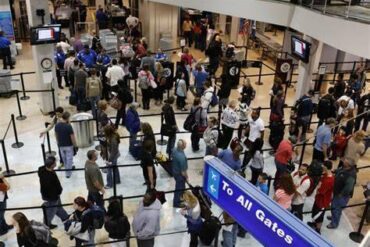 TSA Abruptly Freezes Nationwide Gateside Expansion, Leaving 301 Airports and Thousands of Travelers in Limbo