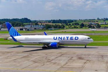 United Airlines Ends Flights to 6 Destinations in 2026: Full List